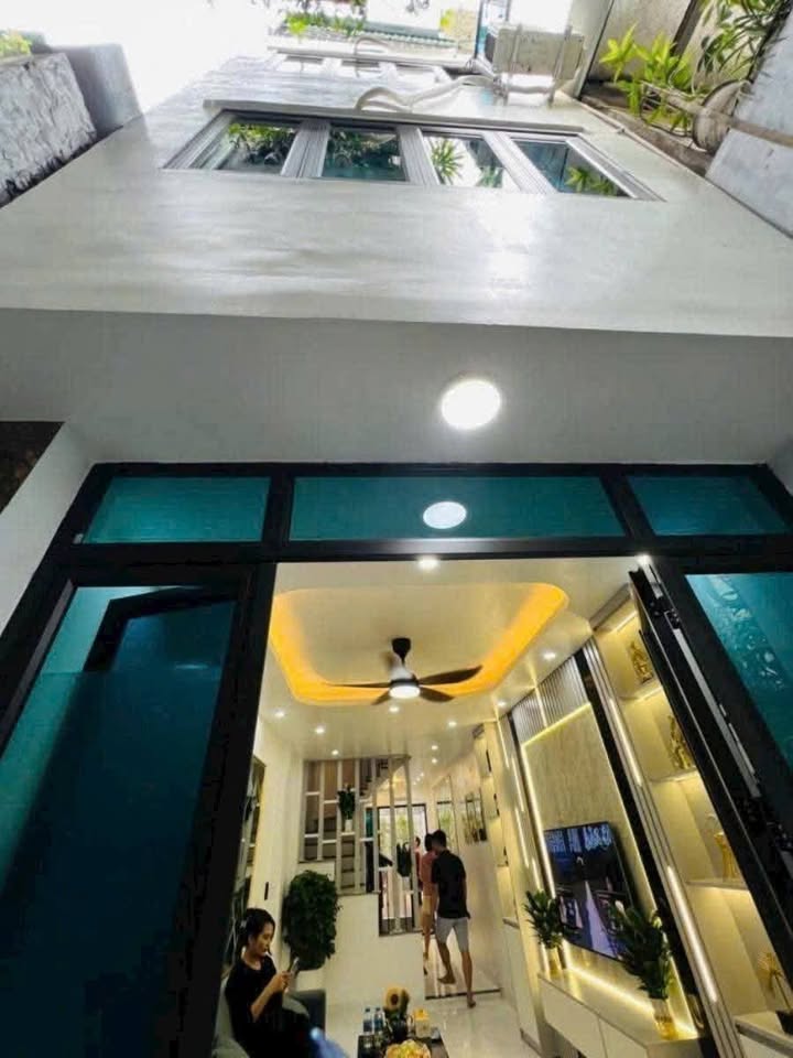 Bán nhà đẹp phố Trung Phụng, Khâm Thiên, giá 7.9 tỷ