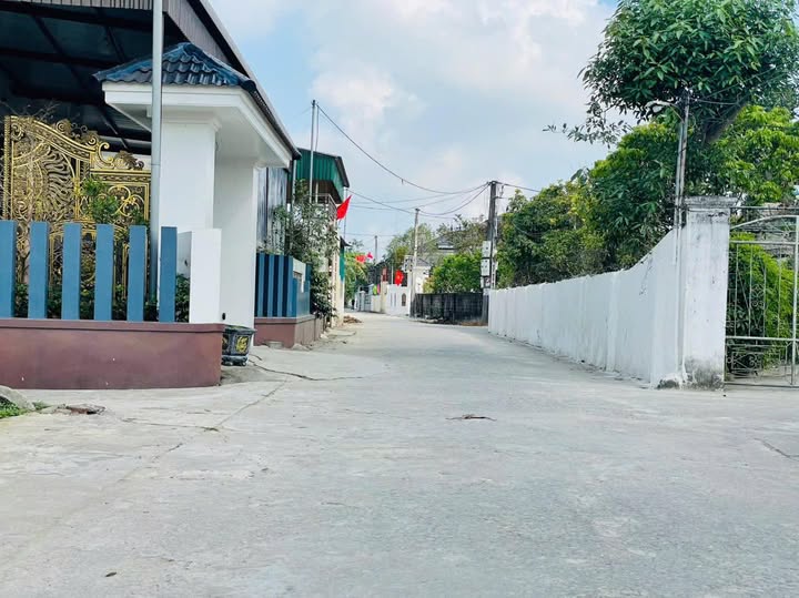 Bán đất Nghi Long, chỉ còn 1 lô duy nhất, gần trường học, đường 6m thông, giá 1.6 tỷ