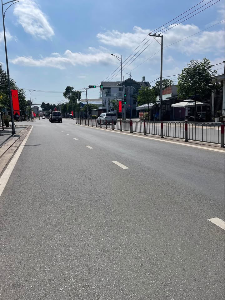 Bán đất tặng nhà mặt tiền Tỉnh lộ 52, phường Tam Long, thành phố Hồ Chí Minh