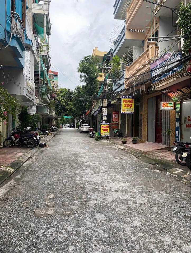 Bán gấp nhà 3 tầng mặt kinh doanh Phạm Ngũ Lão, trung tâm Thái Bình