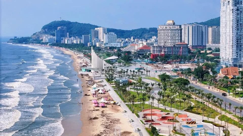 Bán đất xây khách sạn biệt thự mặt tiền Phan Chu Trinh, gần biển, giá 24 tỷ