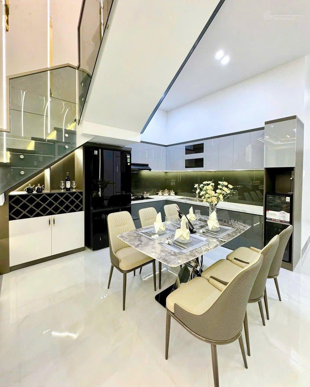 Sát Bệnh Viện Hồng Đức- Đối diện City Lands - Thống Nhất 54m2, lô góc 2MT full nội thất chỉ hơn 4T