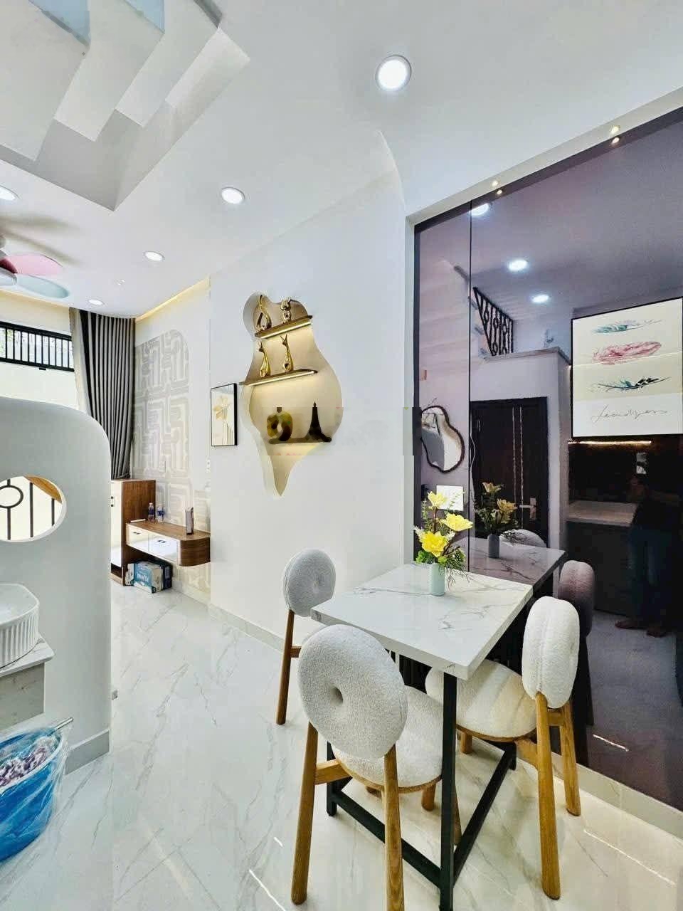 Nhà 1 lầu 21m2 ngay trường Đặng Thùy Trâm, đường Nguyễn Duy Cung, P.12, Gò Vấp