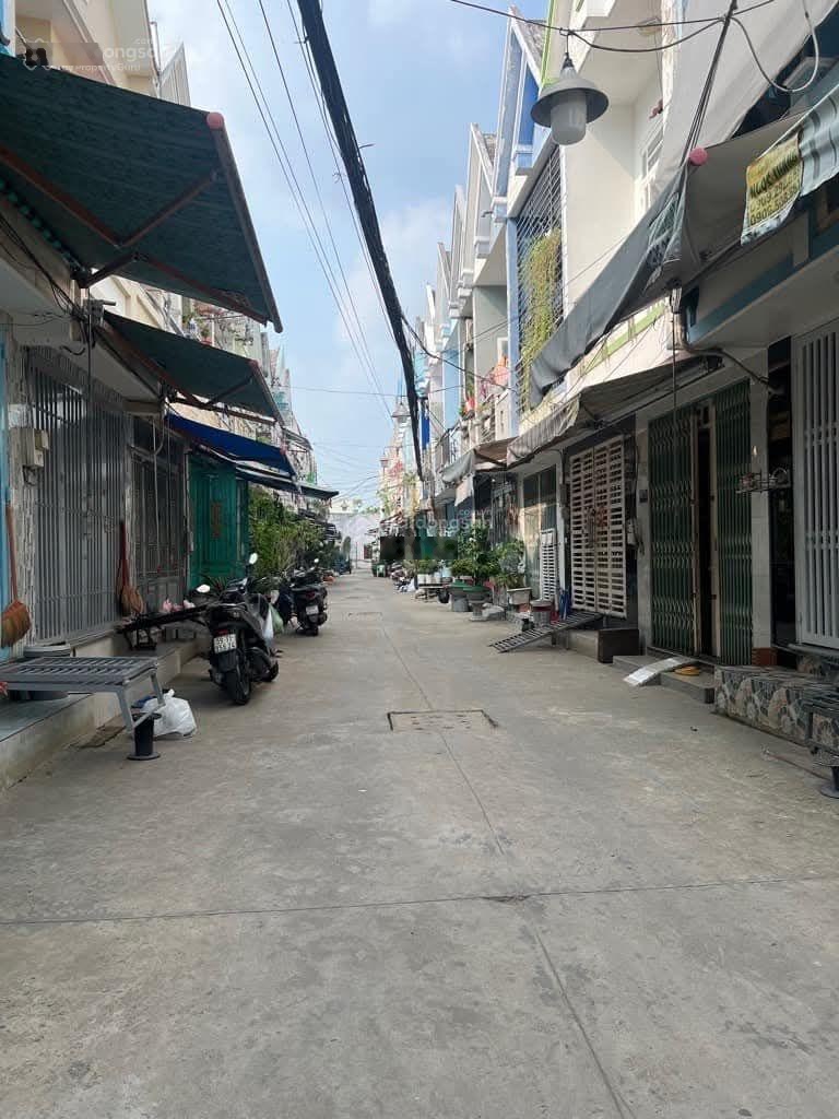 Bán nhà riêng 21m2, 1,35 tỷ ở Lê Văn Lương, Nhơn Đức, Nhà Bè, HCM