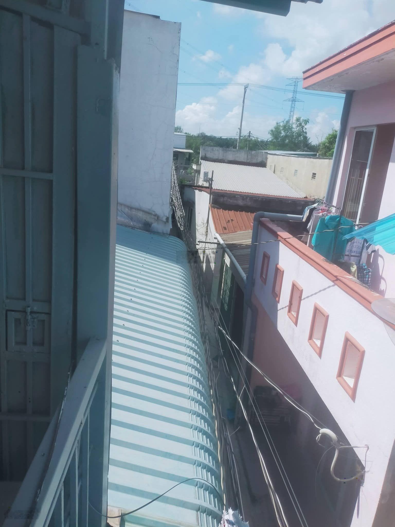 Hàng hiếm tại 1697 Lê Văn Lương, 1,6 tỷ, 30m2, 2PN, 1WC, 1T