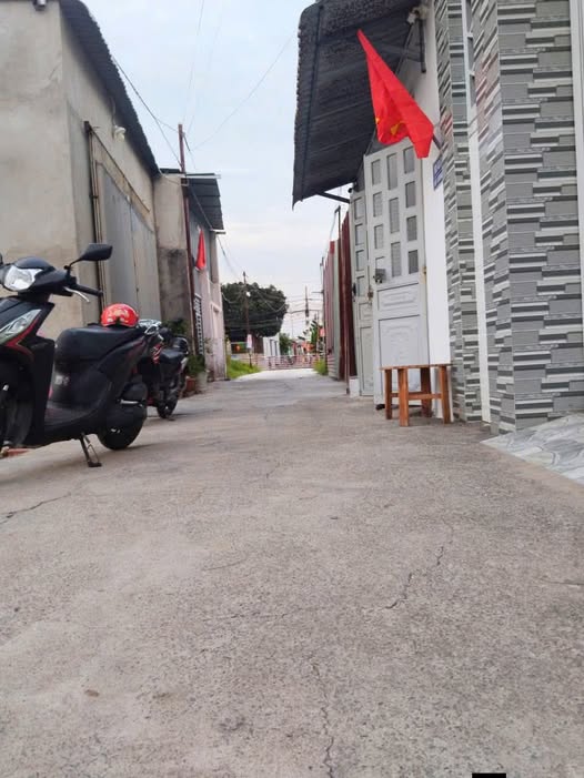 Cần bán lô đất 165A Con Kênh nhỏ tại đường Đô Lương, giá 468 triệu