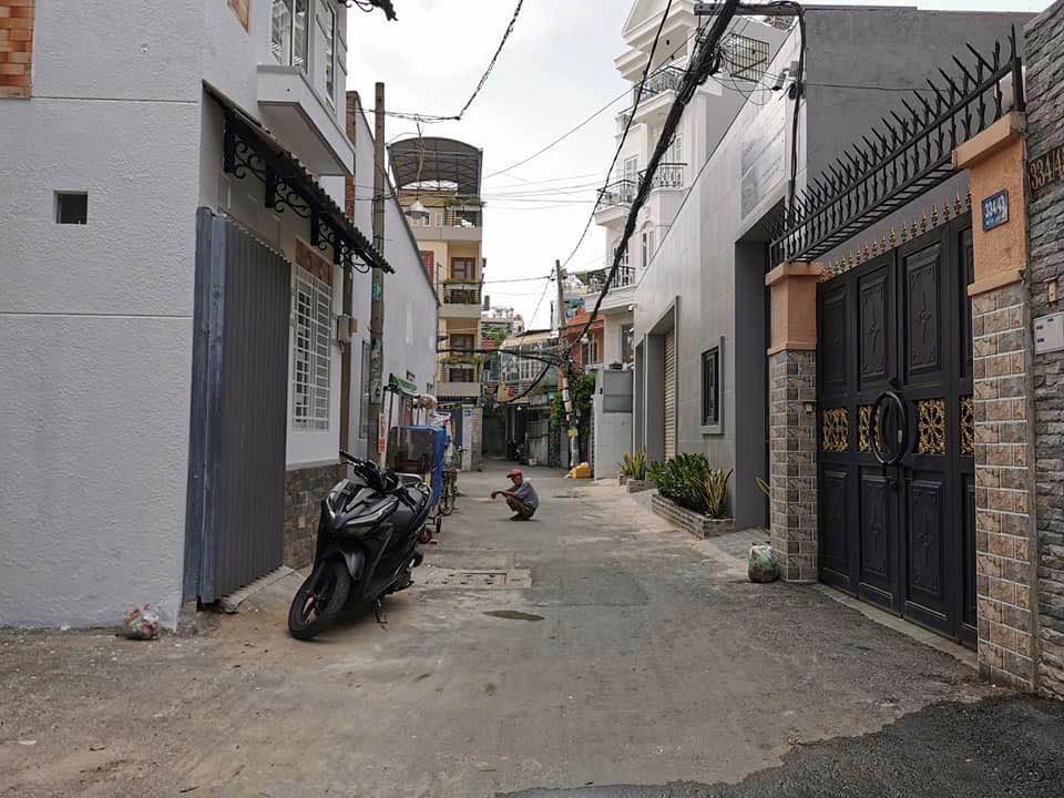 Bán nhà ngay mặt hẻm 334 Lê Quang Định, xe hơi tránh, kinh doanh sầm uất