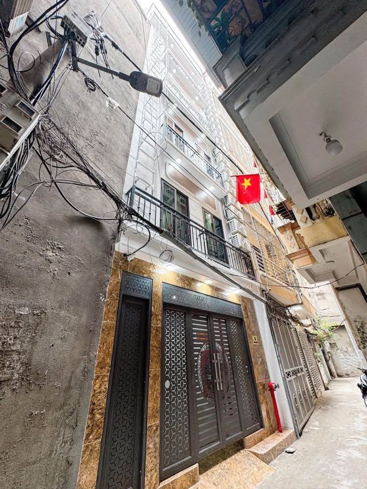 Bán tòa chung cư mini 25 phòng, full nội thất, doanh thu 125 triệu/tháng tại Cầu Giấy