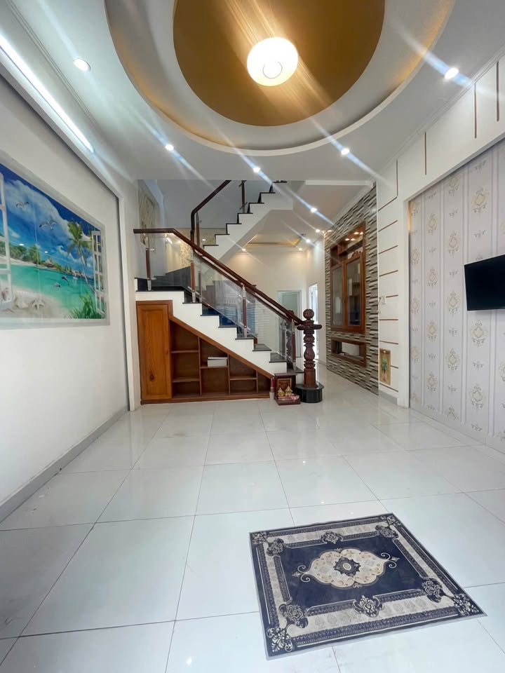 Cho thuê nhà trệt 2 lầu hẻm giáp khu dân cư cán bộ giảng viên Đại học Cần Thơ, phường Tân An, giá 7.5 triệu/tháng