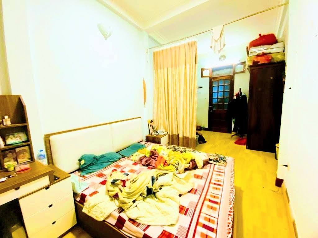 Bán nhà 4 tầng, 40m2 tại Ngô Quyền, Hà Đông, ô tô đỗ cửa ngày đêm, giá hơn 9 tỷ