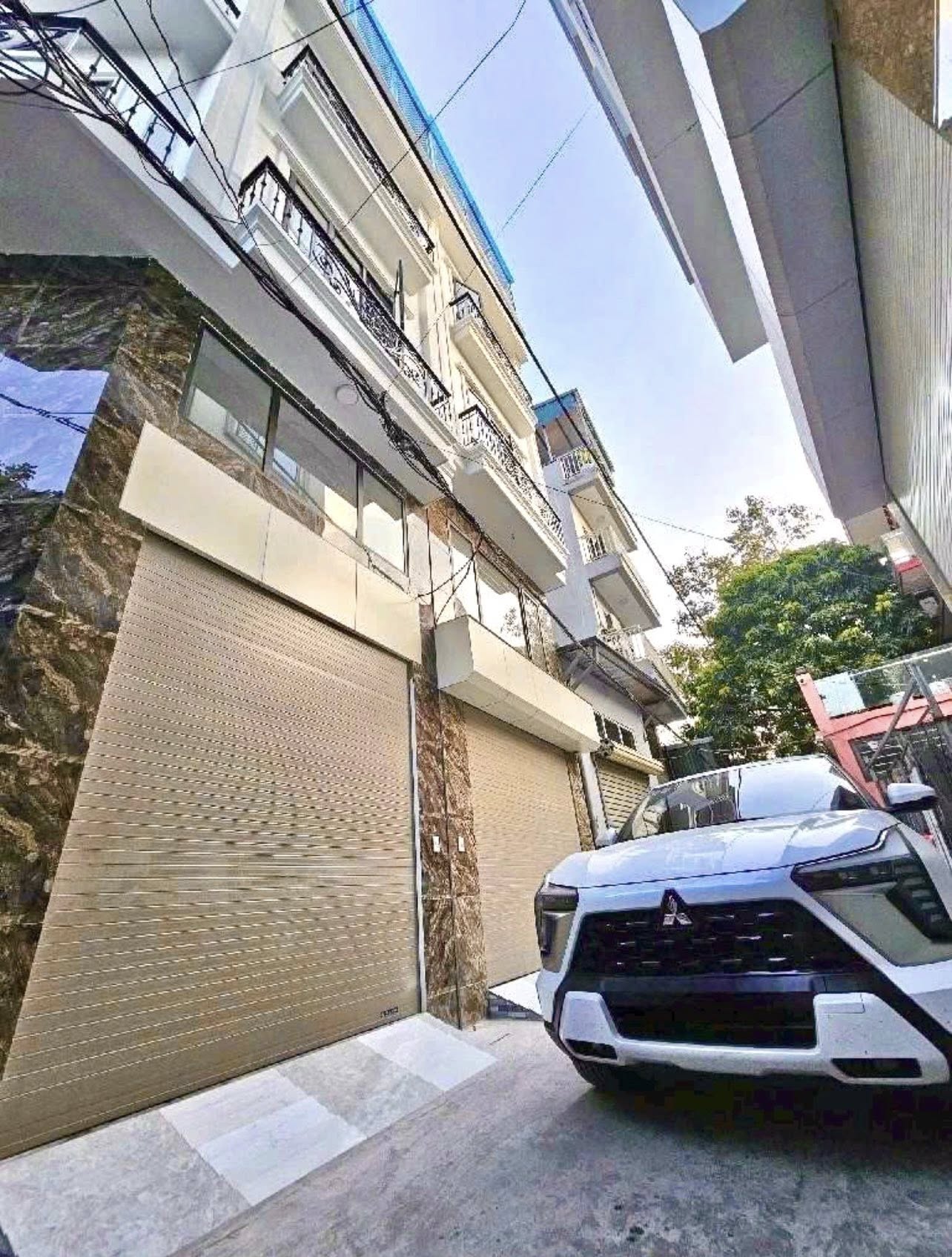 Bán nhà Vĩnh Hưng, gara ô tô, gần phố, 33m2, giá nhỉnh 6 tỷ