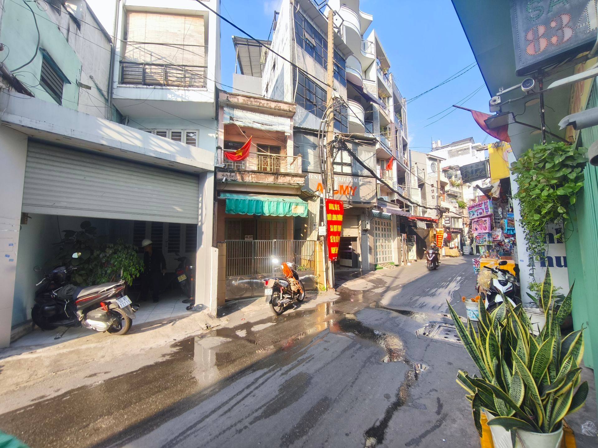 Bán nhà hẻm ô tô 6m đường Lý Thường Kiệt, 48m2, thông Lạc Long Quân, ngay chợ Ông Địa. 4 lầu, nhỉnh 5 tỷ