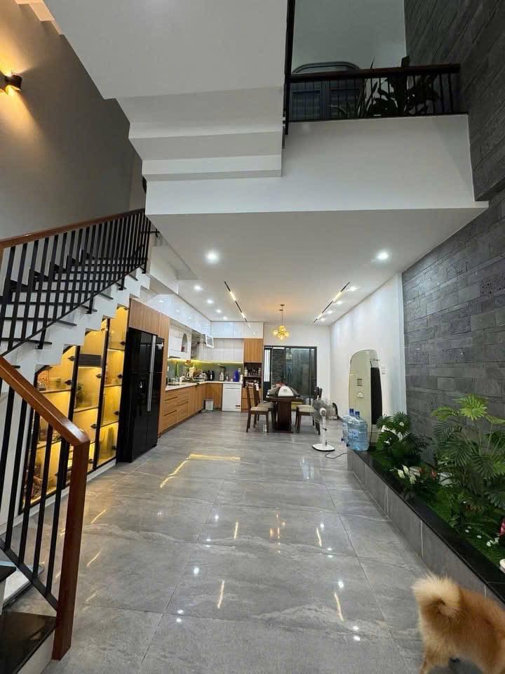 Bán nhà 4 tầng tại đường Mỹ An 4, view sông Hàn siêu đỉnh, gần biển Mỹ Khê