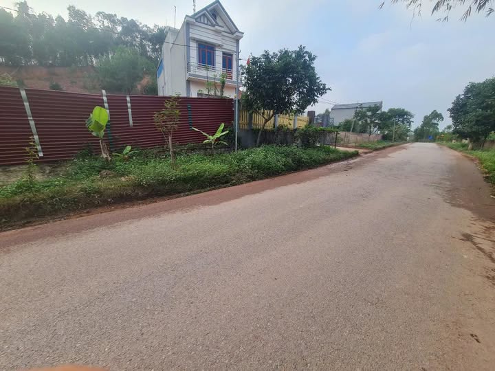 Bán đất tại thôn Hương, Liên Chung, Tân Yên, Bắc Giang cũ, có thể kinh doanh