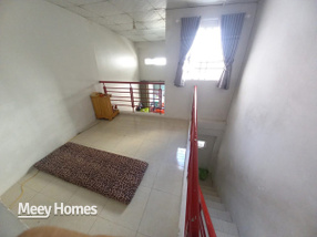 Bán căn nhà trung tâm phố Tuy Hòa, diện tích 36m2, đường 2 ô tô né nhau