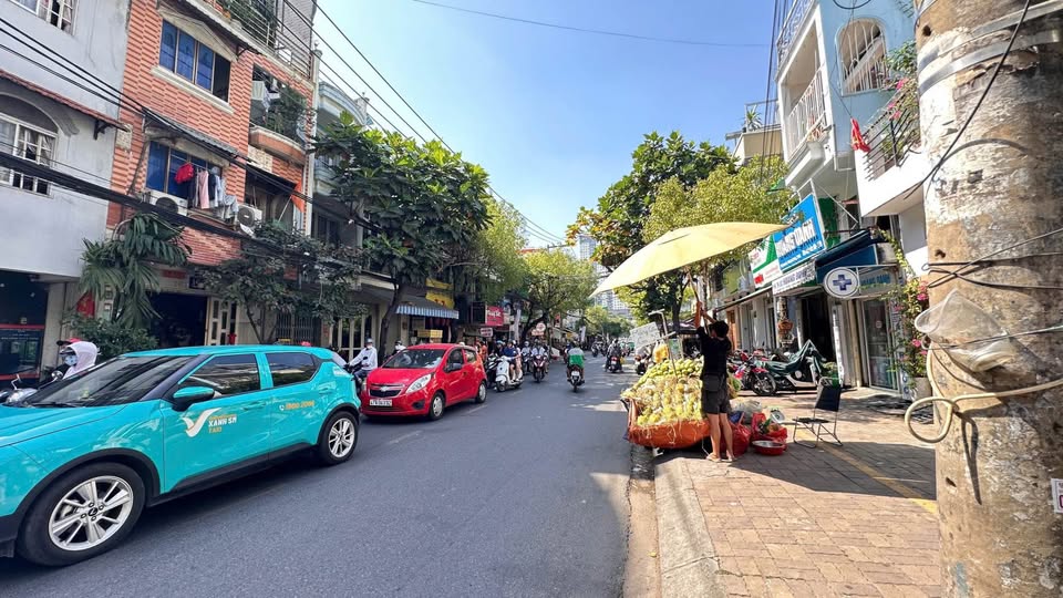 Bán nhà 3 tầng, sát mặt tiền Tạ Quang Bửu, Phường 3, Quận 8 cũ, giá 3.68 tỷ