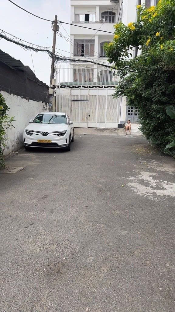 Biệt thự 2 tầng 190m2, 4 phòng ngủ, có gara ô tô, hẻm 7m Đinh Bộ Lĩnh, Bình Thạnh 26 tỷ