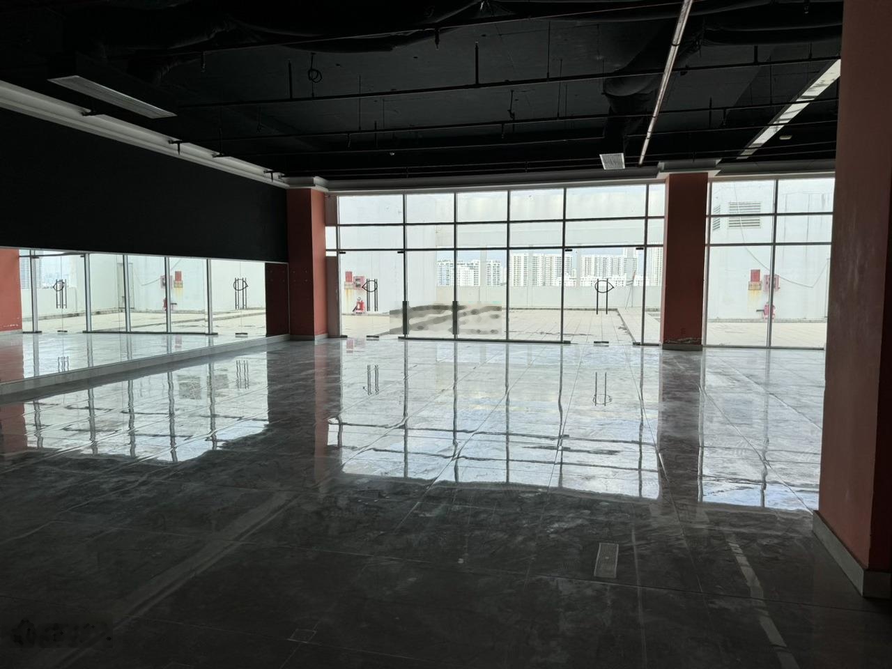 Cho thuê 1000 m2 sàn chỉ 180tr/tháng mặt tiền Huỳnh Tấn Phát Q7, TP. HCM. Liên hệ 0965893617 - Vinh