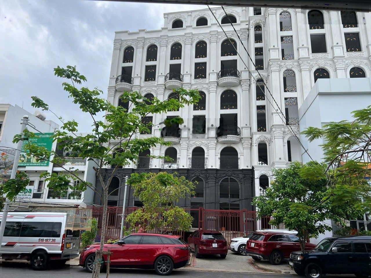 Cho thuê tòa nhà mặt tiền Huỳnh Tấn Phát, Quận 7 TPHCM