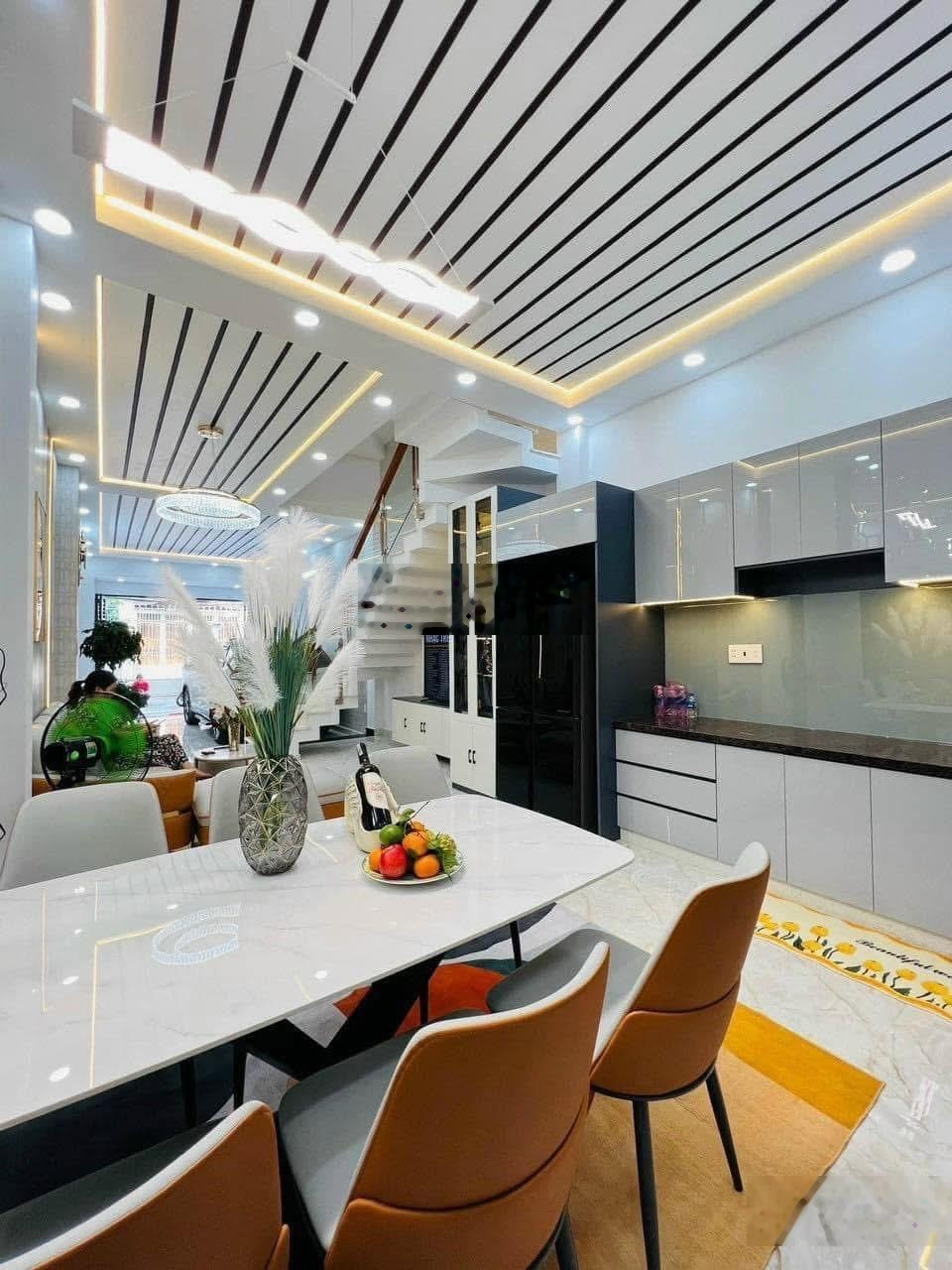 Giá mềm duy nhất tại Nguyễn Văn Đậu, Phường 11, Bình Thạnh, 70,5m2,2 tỷ400 hẻm lớn 8m