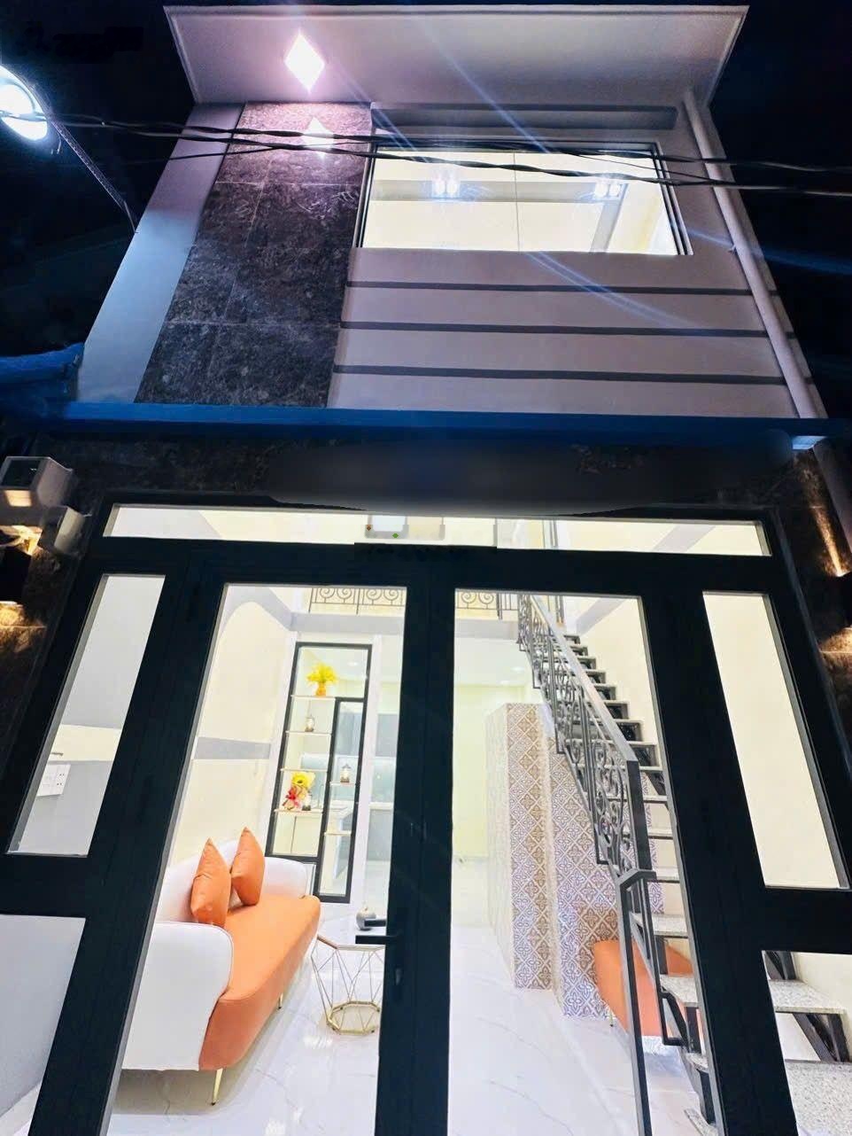 Bán gấp NR tại Nguyễn Triệu Luật, 35m2, 2PN, 2WC, Bình Tân, HCM