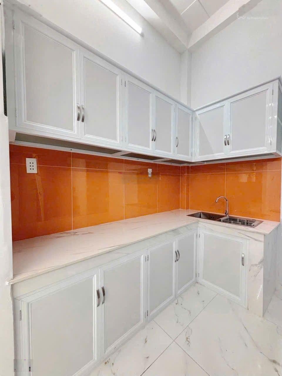 Nhà 1 lầu 2PN, đường Tỉnh Lộ 10, Bình Tân