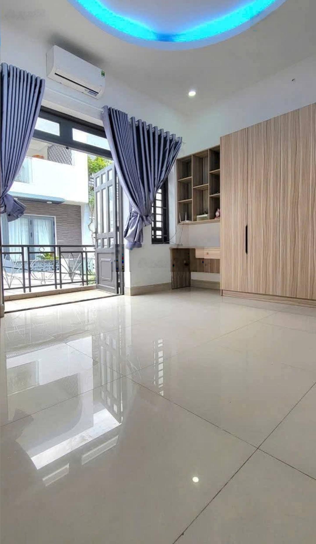 Bán gấp nhà Bế Văn Cấm-Tân Kiểng-Quận 7 DT 69,7m2/ 2tỷ99 gần THCS Trần Quốc Tuấn đang cho thuê 19tr