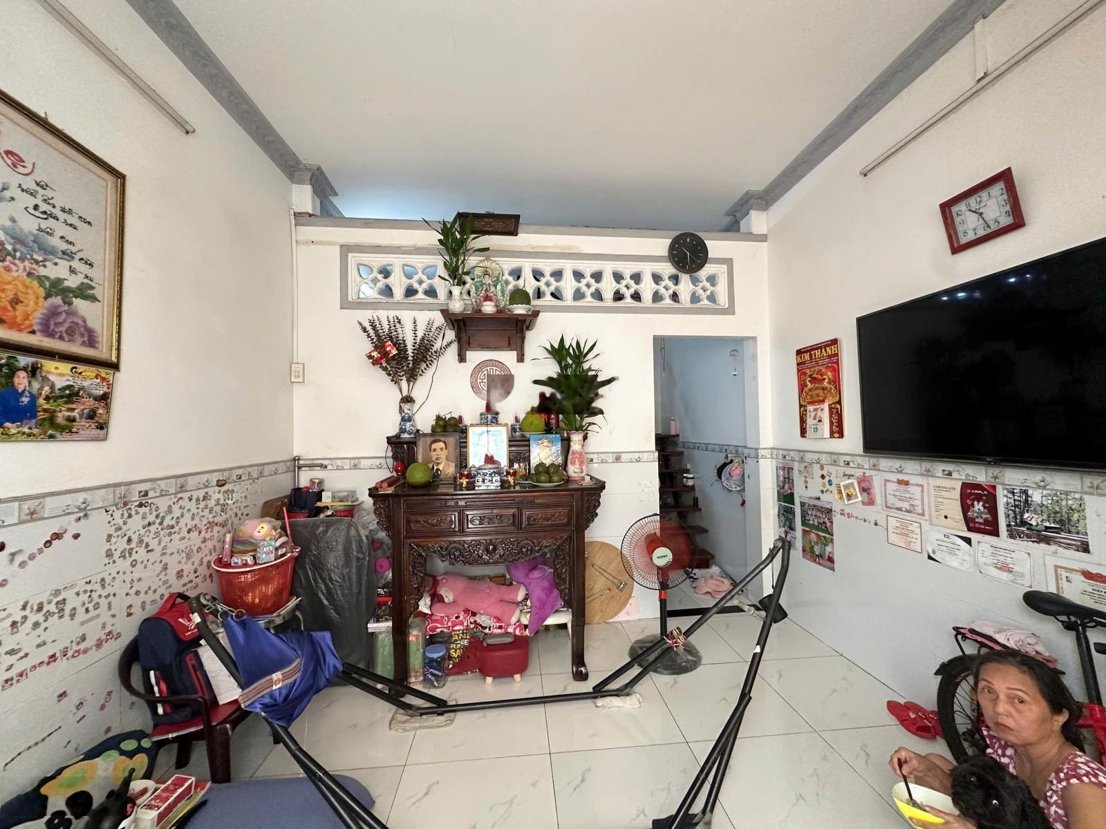 Bán nhà một sẹc ngay chợ An Nhơn, Lê Đức Thọ 29m2 giá 3,5 tỷ