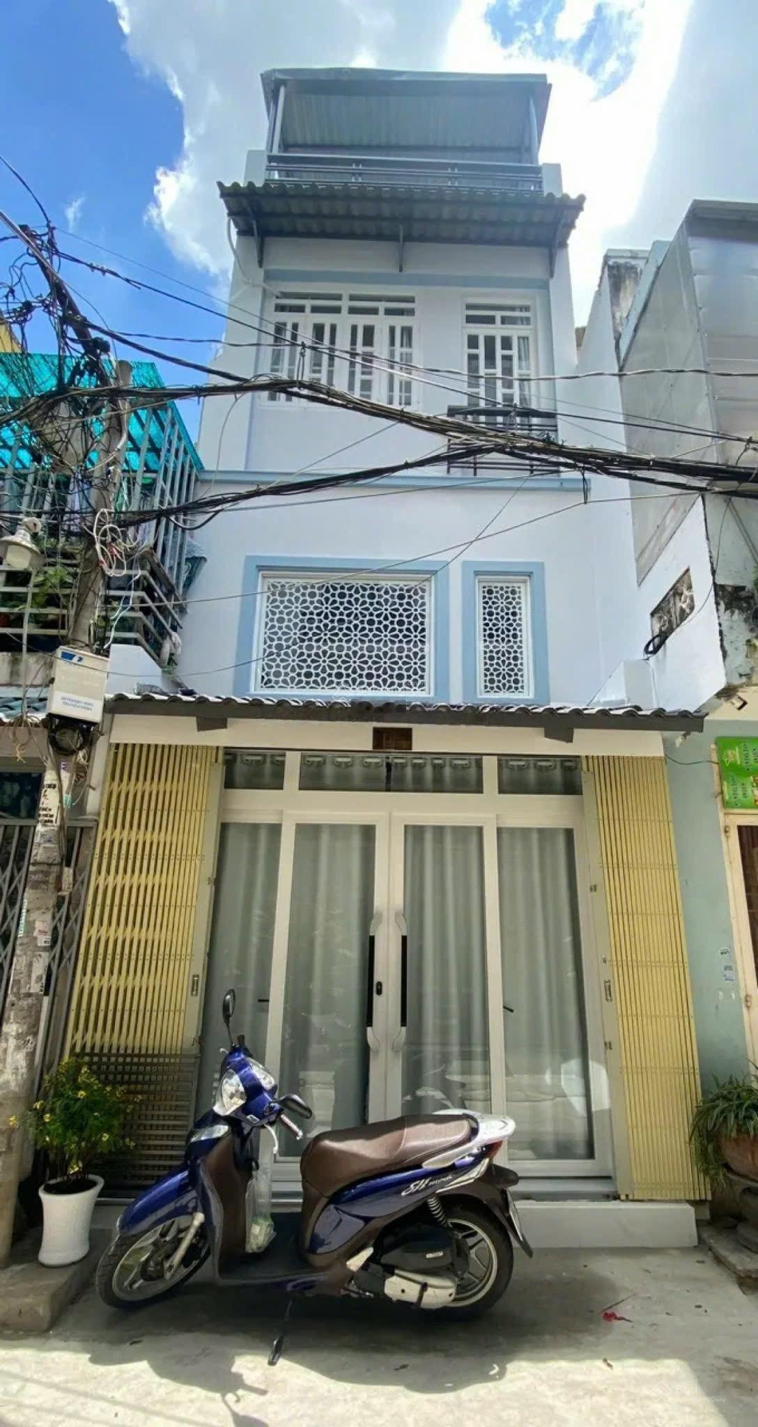 Nhà chính chủ cần bán gấp ở đường Chu Văn An giá 1tỷ800tr, phường 12 quận Bình Thạnh, sổ hồng riêng