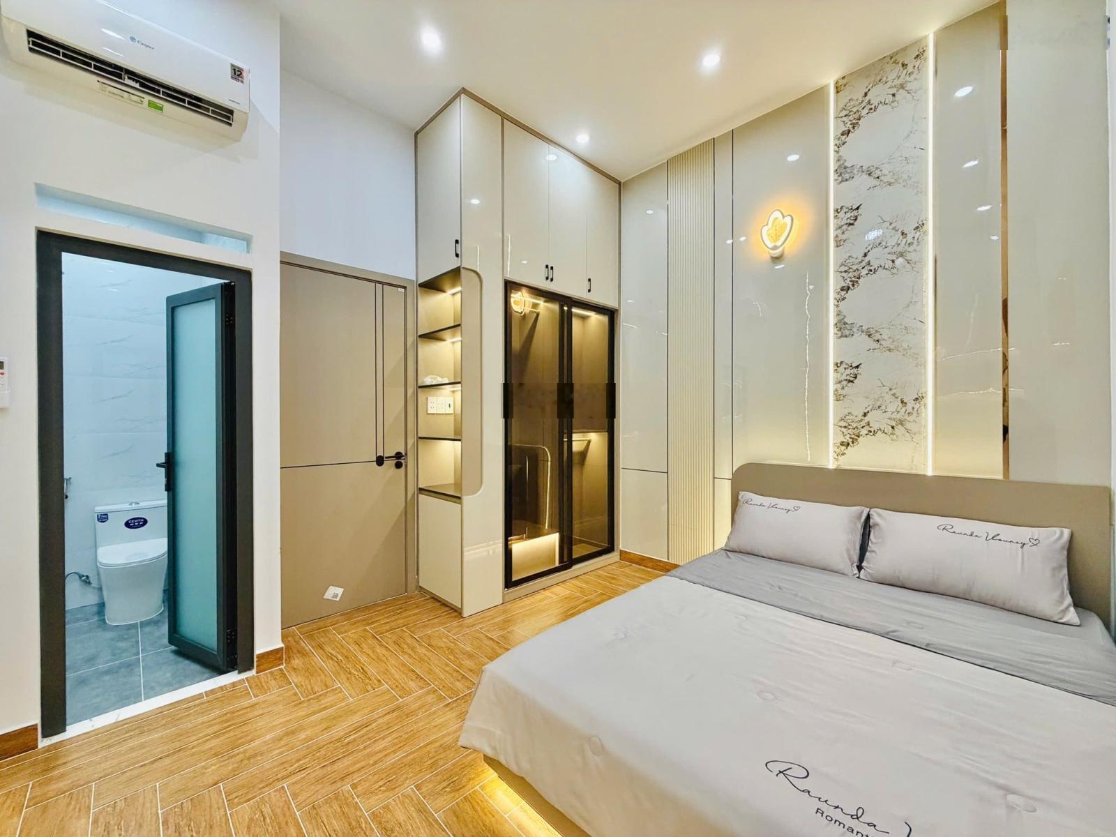 Nhà mới sửa sang giá siêu tốt chỉ 1,97 tỷ, 56 m2 tại Cao Văn Lầu, p 1, Q6, bao sang tên công chứng