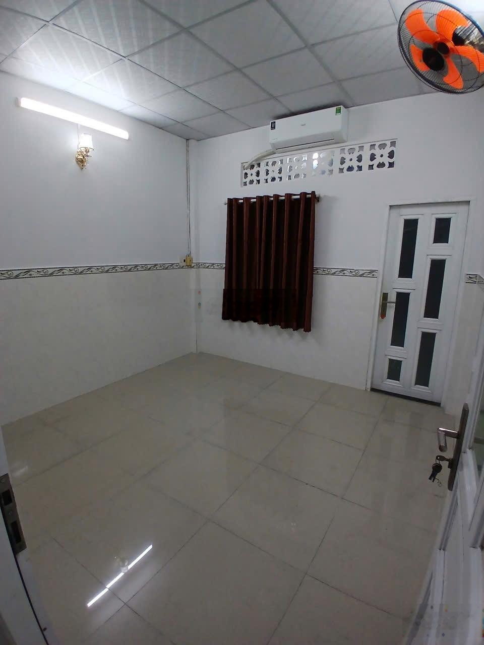 Cho Thuê Nhà 1 Trệt 1 Lầu 3PN 4x12m Hẻm Trần Văn Khánh Gần KCX Tân Thuận