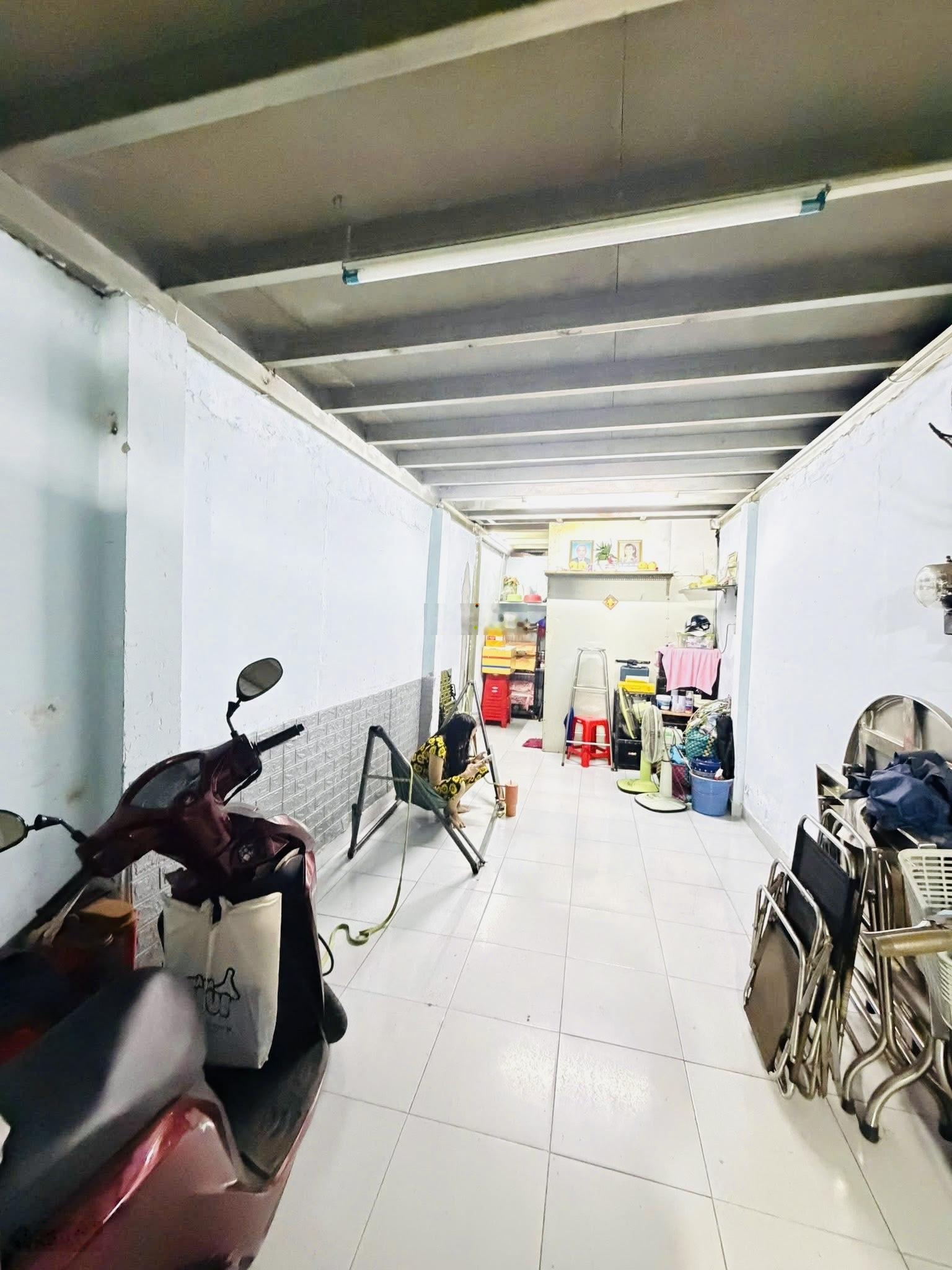 Giá 4tỷ680 TL // vĩnh viễn F4.Q10 Hẽm 4mét 3 bước ra ngay mặt tiền