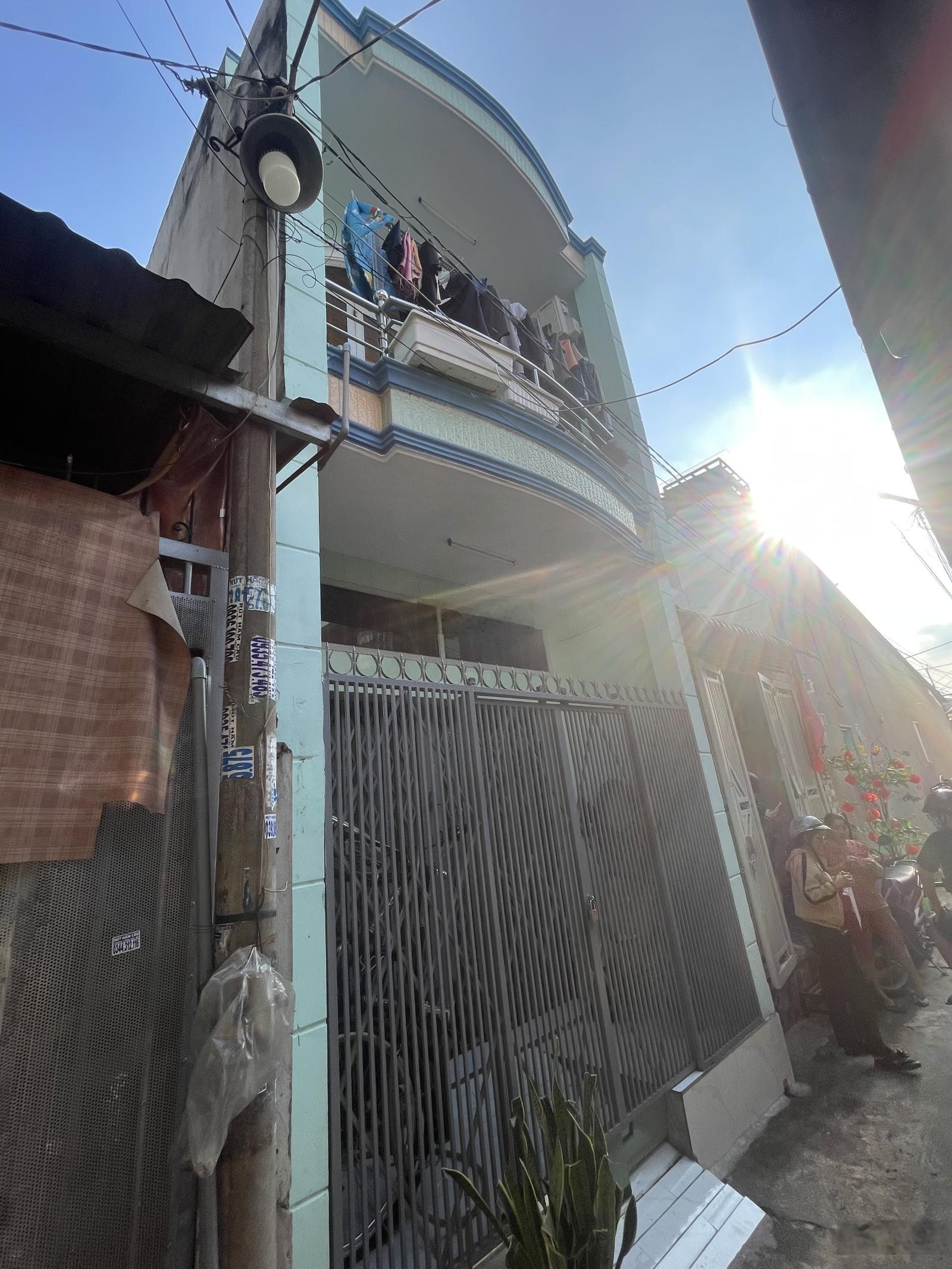 Hàng hiếm đông hưng thuận 42 quận 12 - chỉ 2 tỷ 650 - nhà 1 lầu đẹp xinh