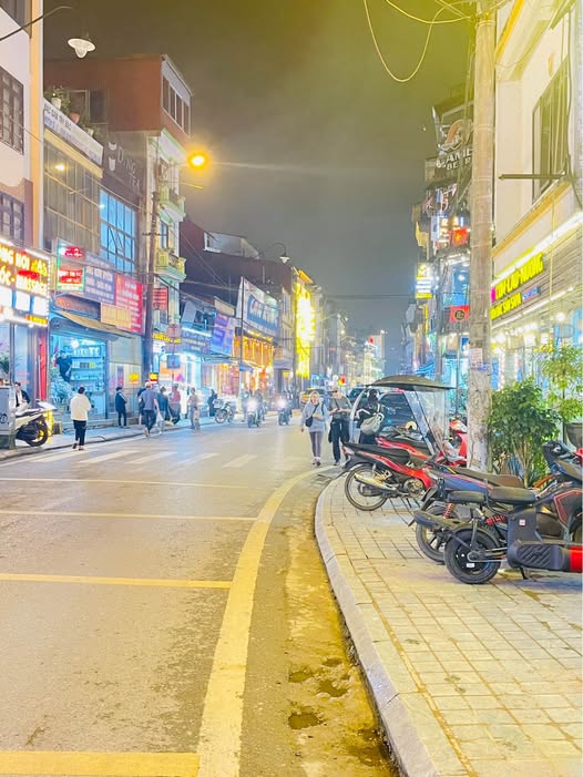 Cho thuê nhà riêng thị xã Sa Pa tỉnh Lào Cai, giá 8 tỷ