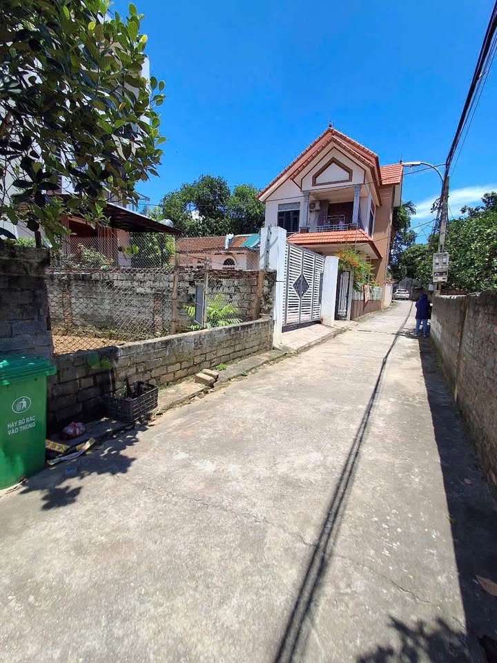 Đất Đông Sơn 119m² giá hời, đường rộng thênh thang, ô tô vi vu