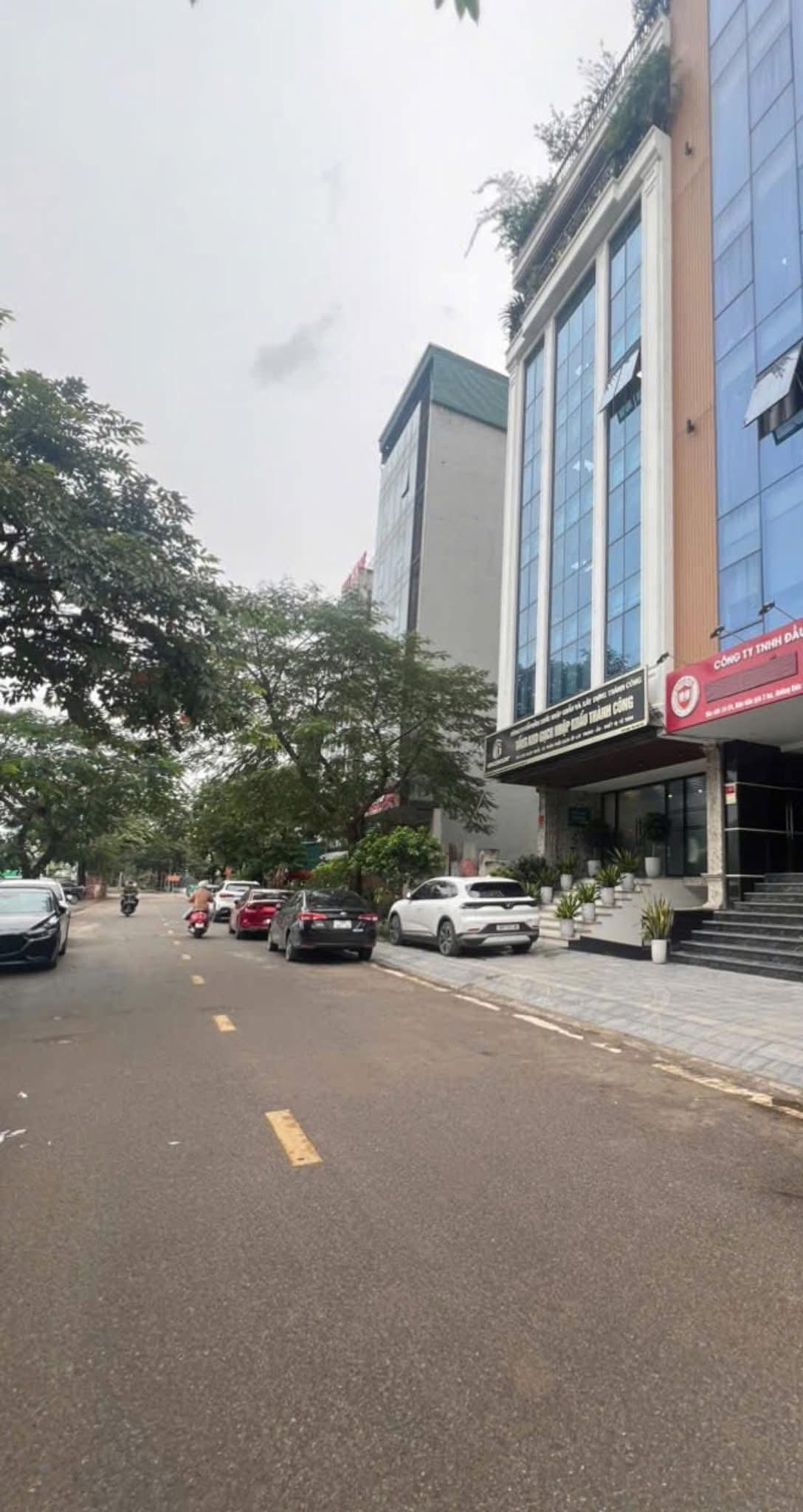 Tòa văn phòng 90m², 5 tầng, thang máy, ngay cạnh Mỹ Đình cơ hội vàng