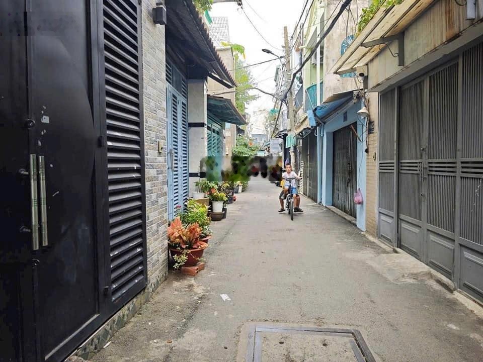 Nhà mới cực đẹp 1 lầu 2PN, DT 40m2, công chứng ngay, Bình Tân, giá 1 tỷ 760 (còn thương lượng)!