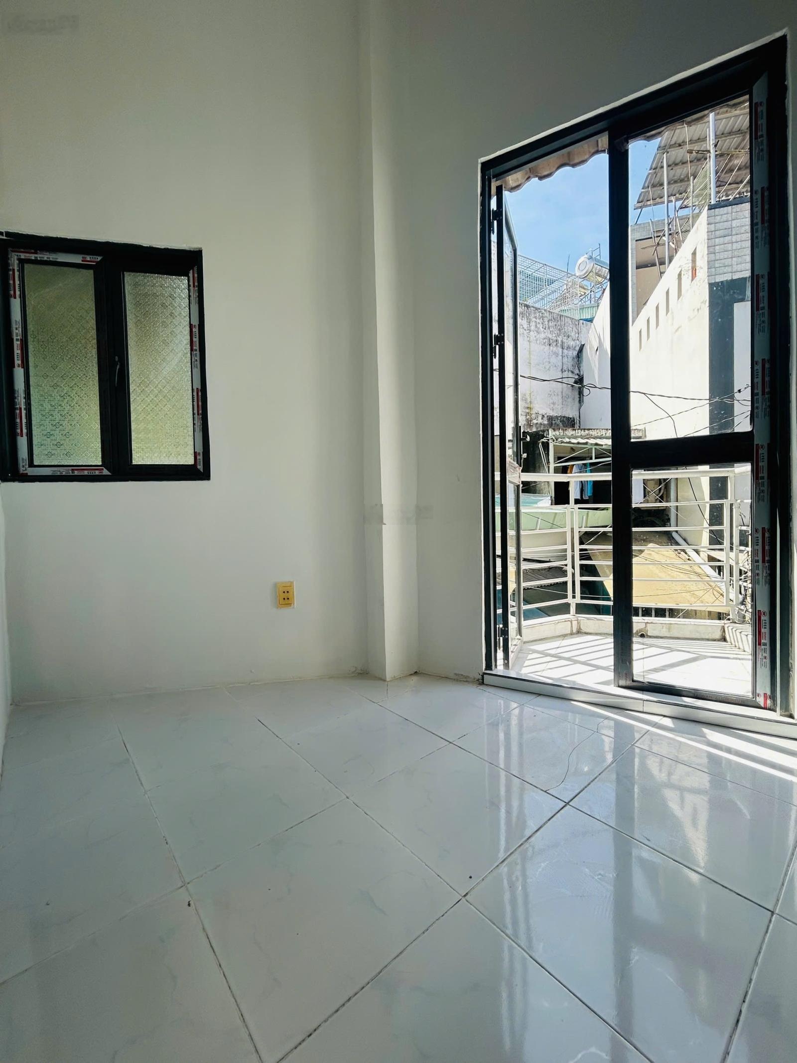 Bán nhà nhỏ ngay Coopmart Quang Trung, P11, Gò Vấp. HH 1% gửi MG