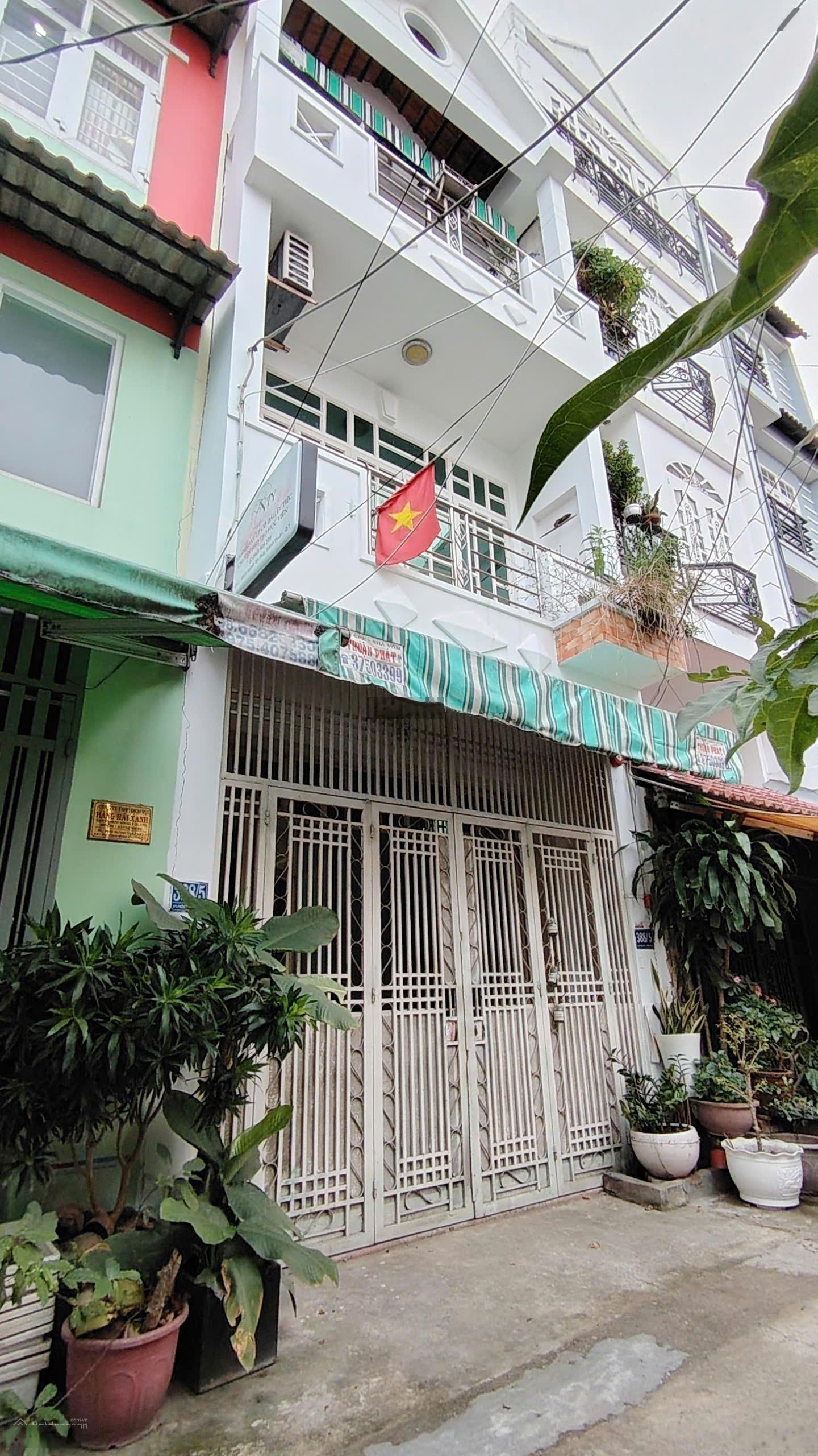 Cho thuê nhà nguyên căn giá rẻ gần KCX Tân Thuận, sạch đẹp, an ninh phù hợp ở hoặc làm văn phòng