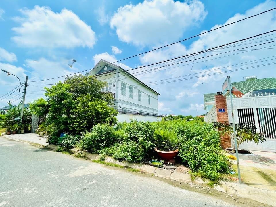 Hàng ngộp Tết bán gấp! Lô đất ngay thị trấn Củ Chi 260m2/790 triệu, sổ hồng riêng