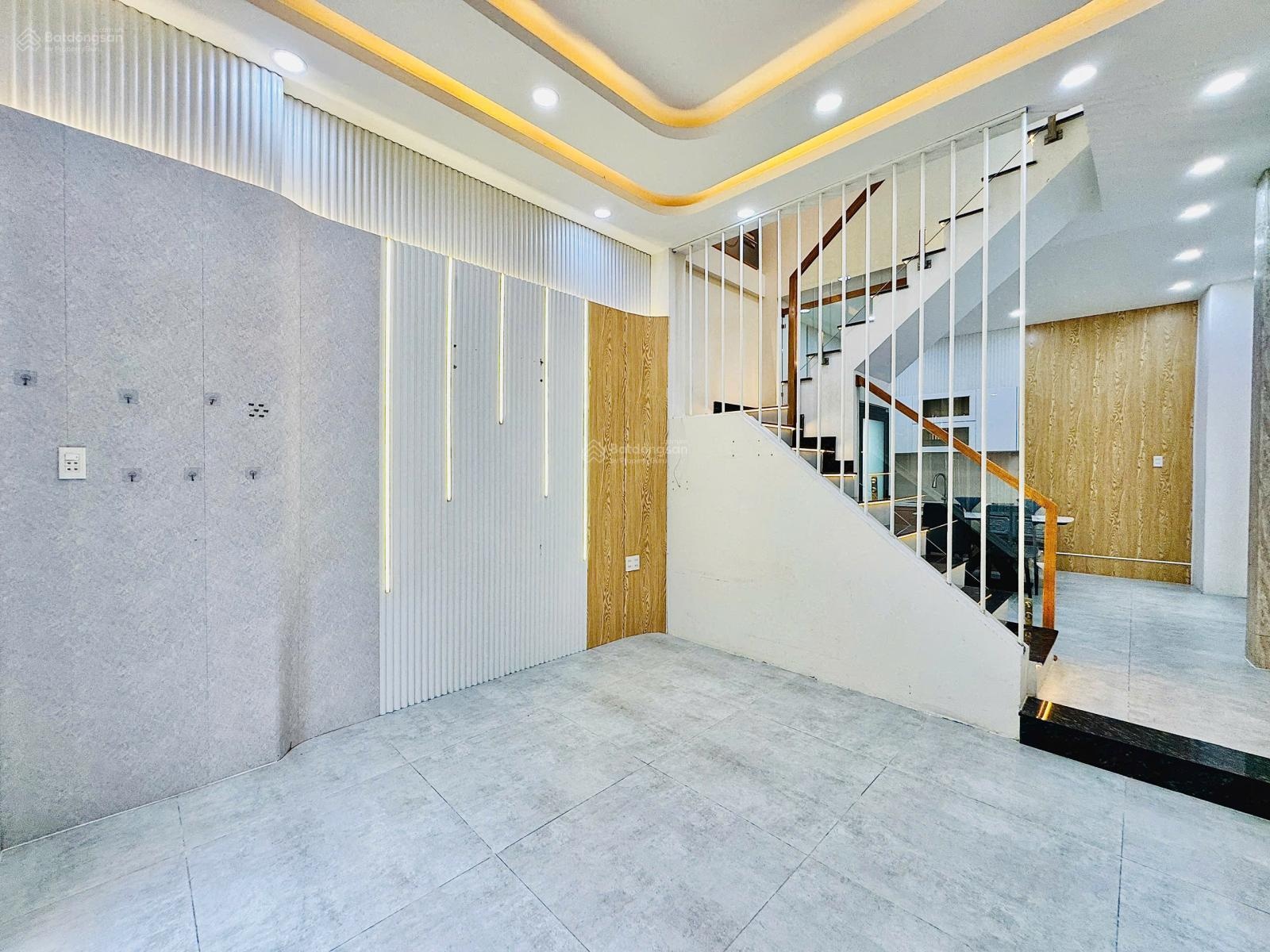 Bán nhà nguyễn văn khối dt 4,05 x 10 2pn, 2wc - full nội thất