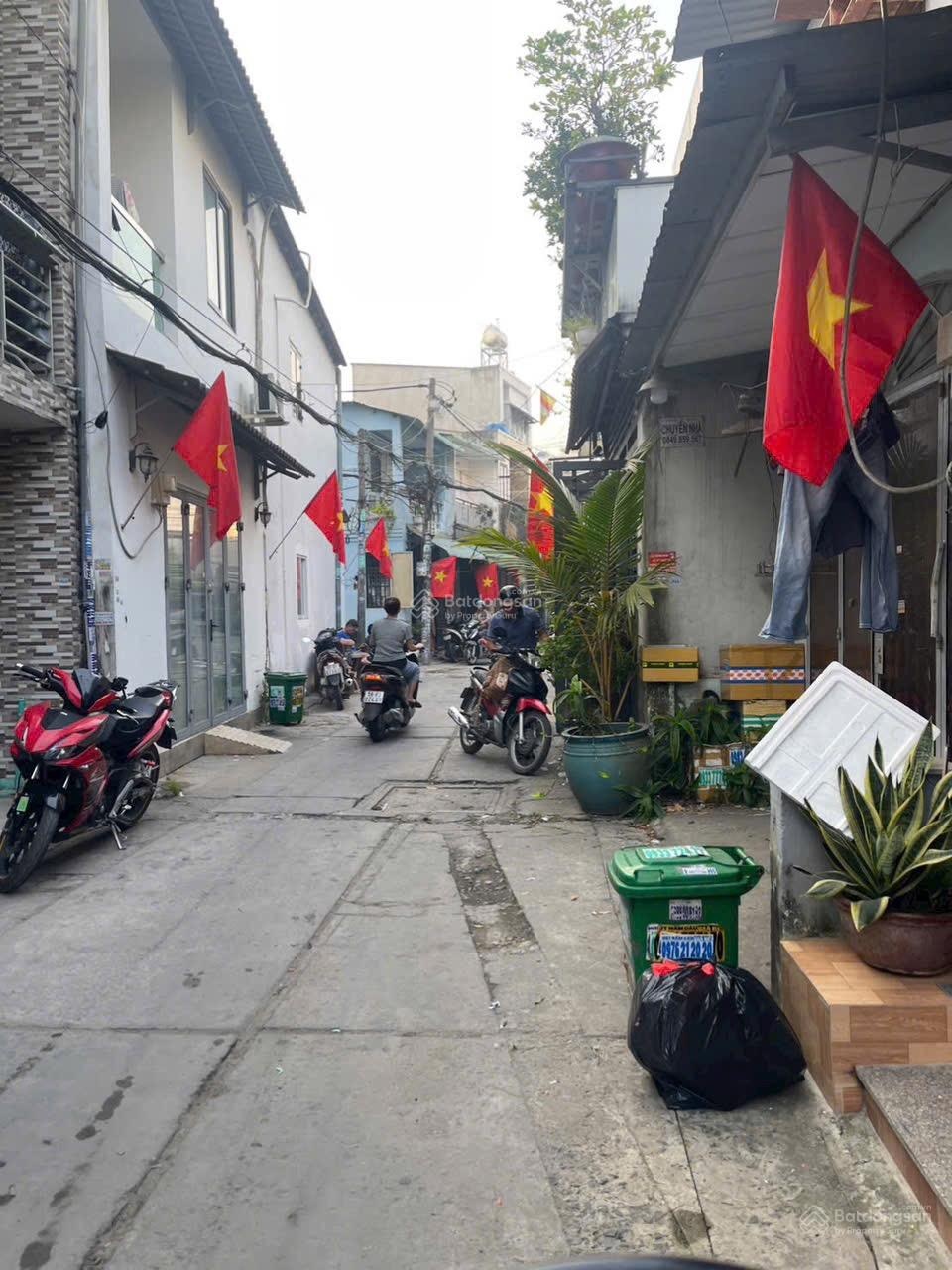 Nhà bán vị trí siêu đẹp, phù hợp cho gia đình nhỏ, giá nhỉnh 1tỷ nằm ở giữa chợ Liên Khu 5-6