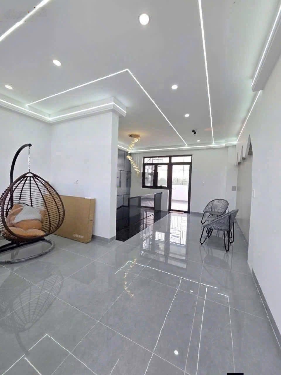 Chỉ 3Tỷ7/73.4m2 ngay NGUYỄN THỊ MINH KHAI -QUẬN 1. Gần Thảo Cầm Viên đang cho thuê 20Triệu/Tháng