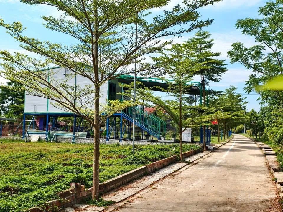 02 lô liền kề cực đẹp - ngay sau chợ lệ trạch