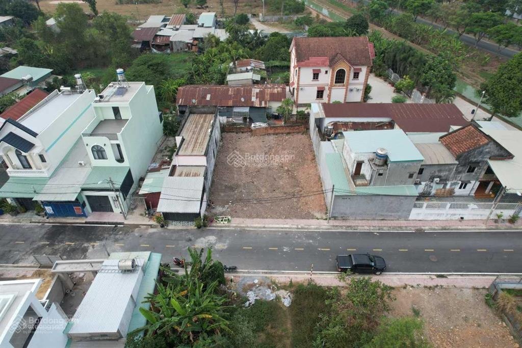 chủ gửi em miếng đất 83m2 thổ, mặt tiền đường Phạm Văn Chèo, Thị Trấn Củ Chi - Giá 750 tr