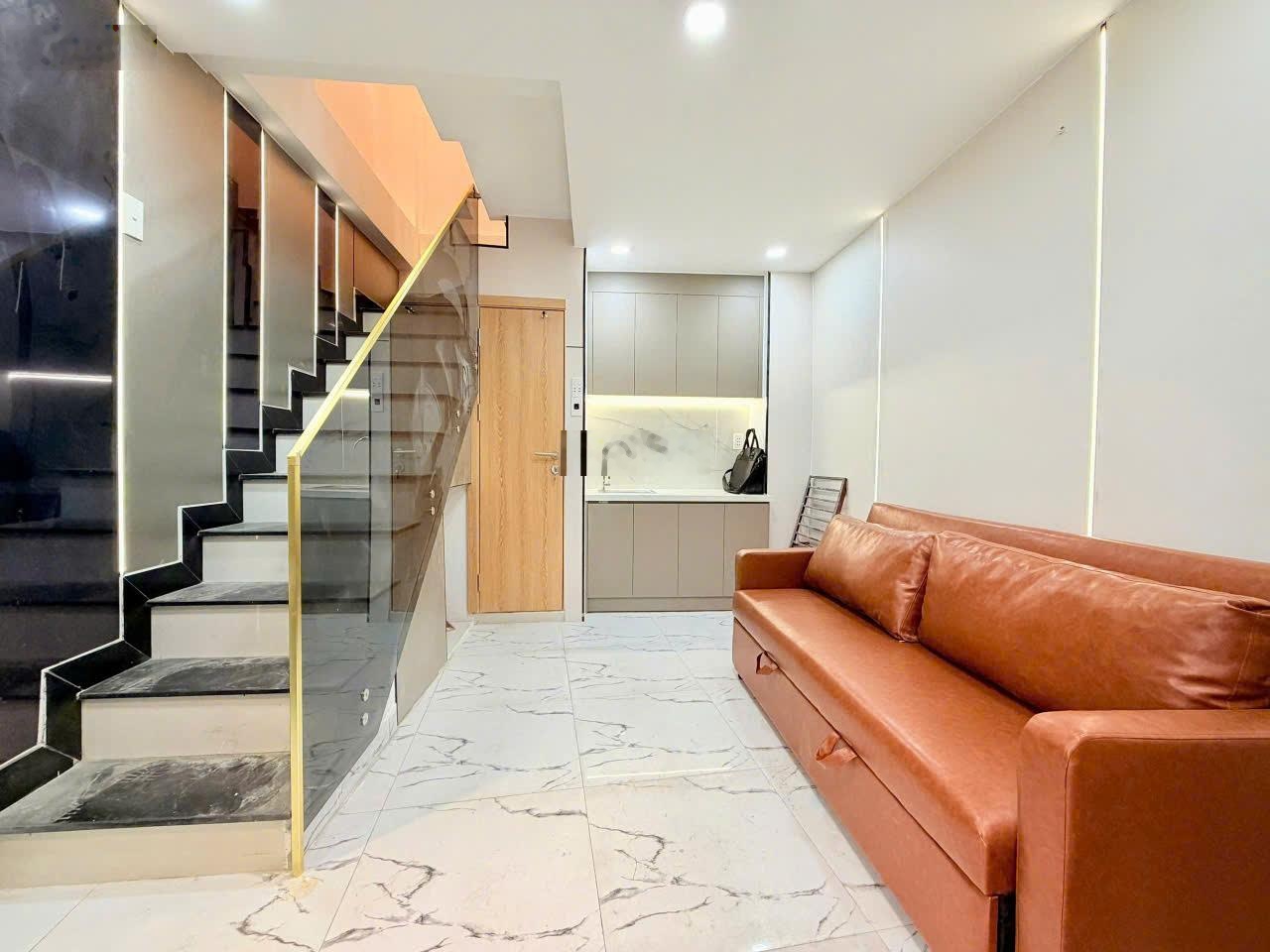 Xuất cảnh bán gấp - Bán nhà Trần Hưng Đạo 13m² 4 tầng - 4.48 tỷ