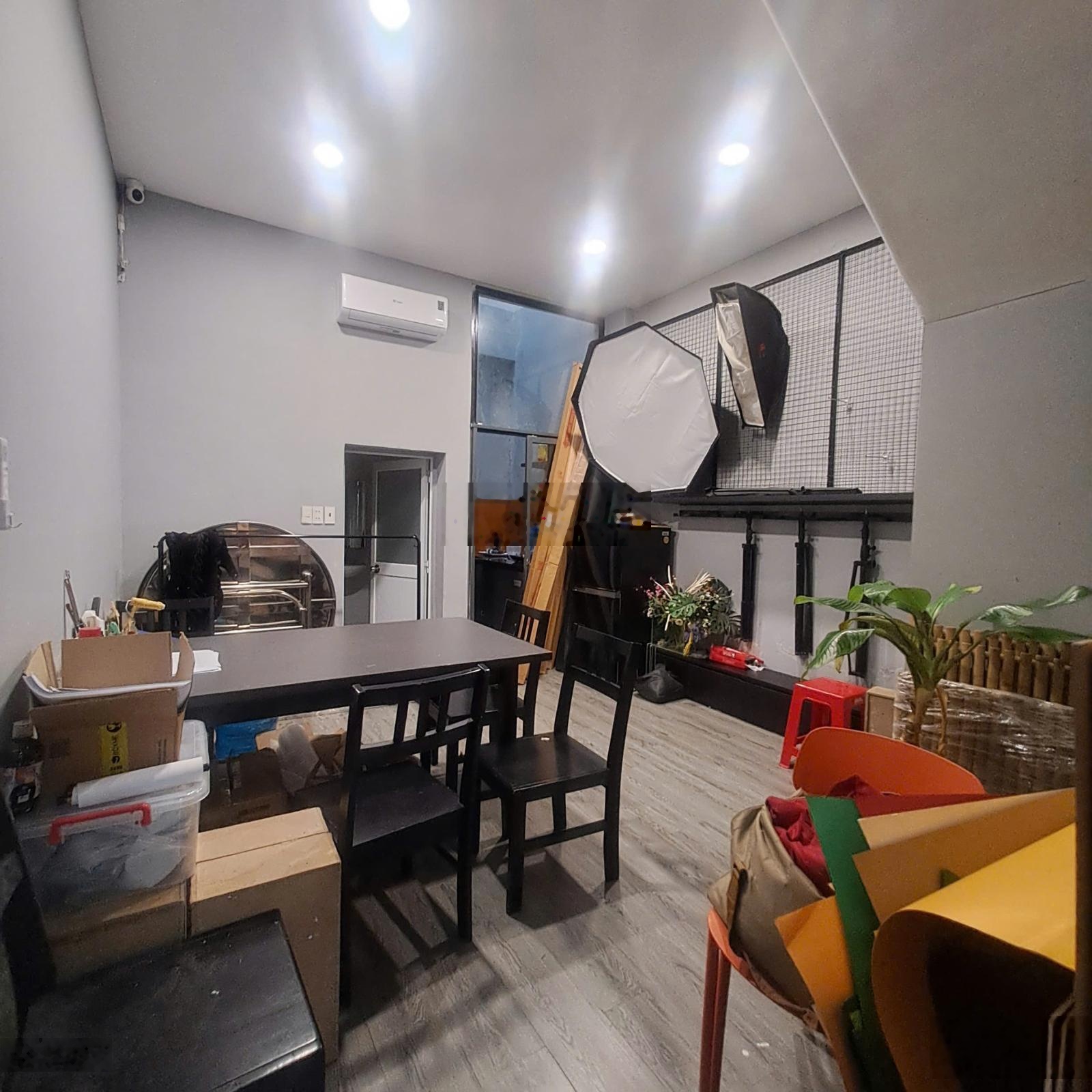 Nhà trống 2 lầu cho thuê làm vp-cty, kinh doanh tại lâm văn bền