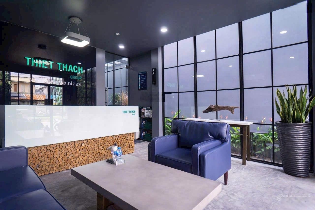 Cho thuê nhà nhặt tiền đường Phú Thuận, p. Phú Thuận Quận 7. DT: 6 x 20m, 4 lầu, giá 40tr/ tháng.