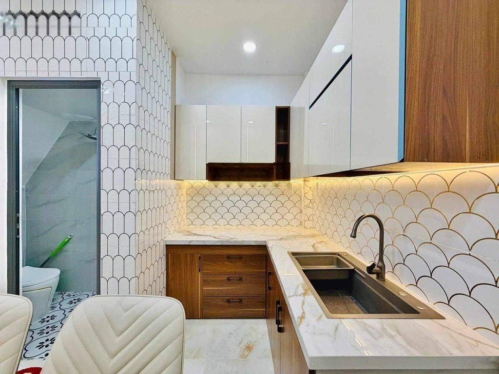 3,65 Tỷ Có Nhà Hẻm Đối Diện Bệnh Viện Đa Khoa Gò Vấp + Coopmart Quang Trung .