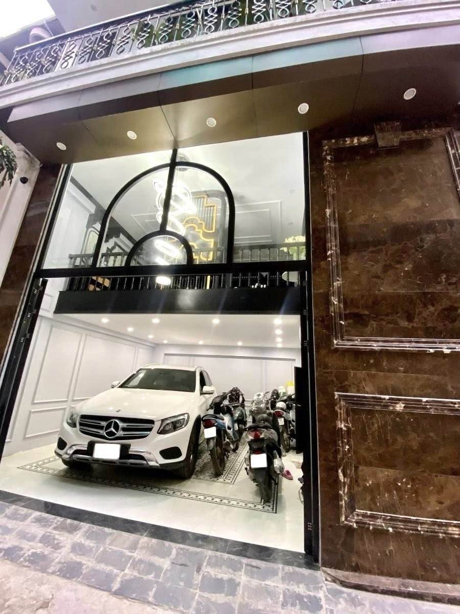 Bán nhà riêng quận Tây Hồ, thành phố Hà Nội giá 27,5 tỷ